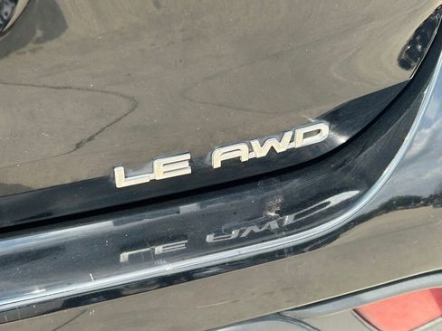 Used 2023 Toyota Highlander LE AWD/4WD image 13