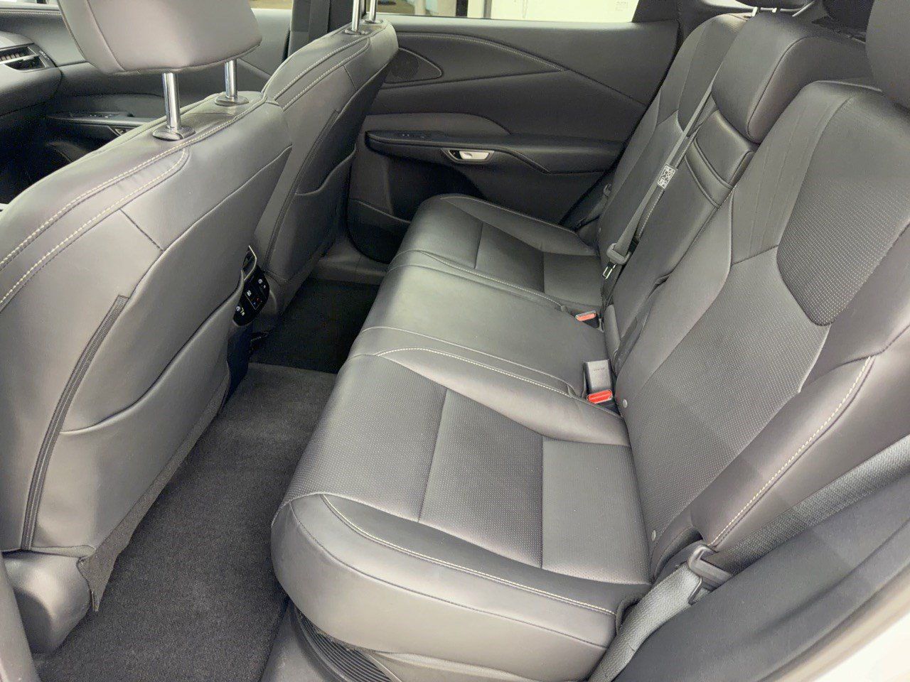 Used 2023 Lexus RX 350 w/ Accessory Package (Z1) AWD/4WD image 25