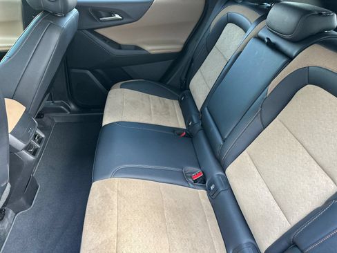 Used 2026 Chevrolet Equinox ACTIV AWD/4WD image 12