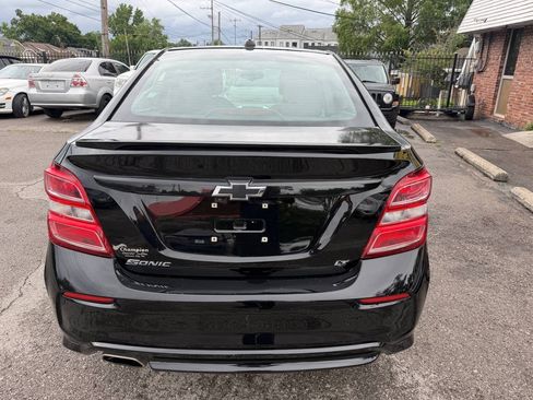 Used 2018 Chevrolet Sonic LT FWD image 7