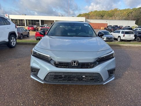 Used 2023 Honda Civic Sport image 6