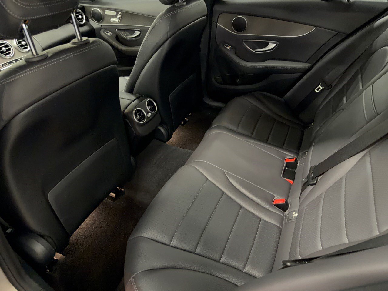 Used 2019 Mercedes-Benz C 300 Sedan image 25