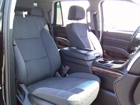 Used 2019 Chevrolet Tahoe LS RWD image 14