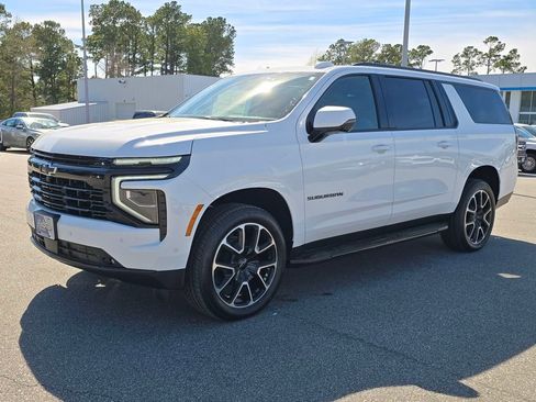 New 2026 Chevrolet Suburban RST w/ Comfort Package AWD/4WD image 1