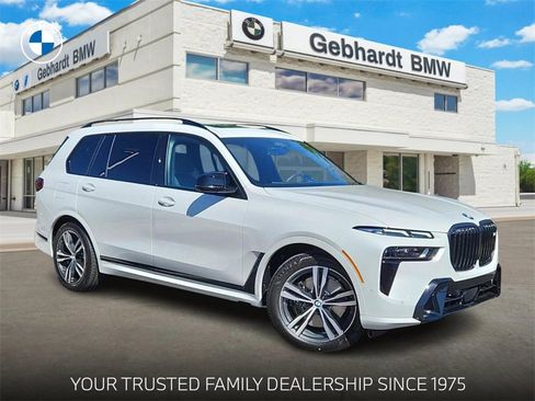 New 2025 BMW X7 M60i image 1