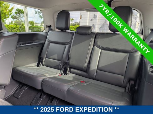 Certified 2025 Ford Expedition Active AWD/4WD image 18