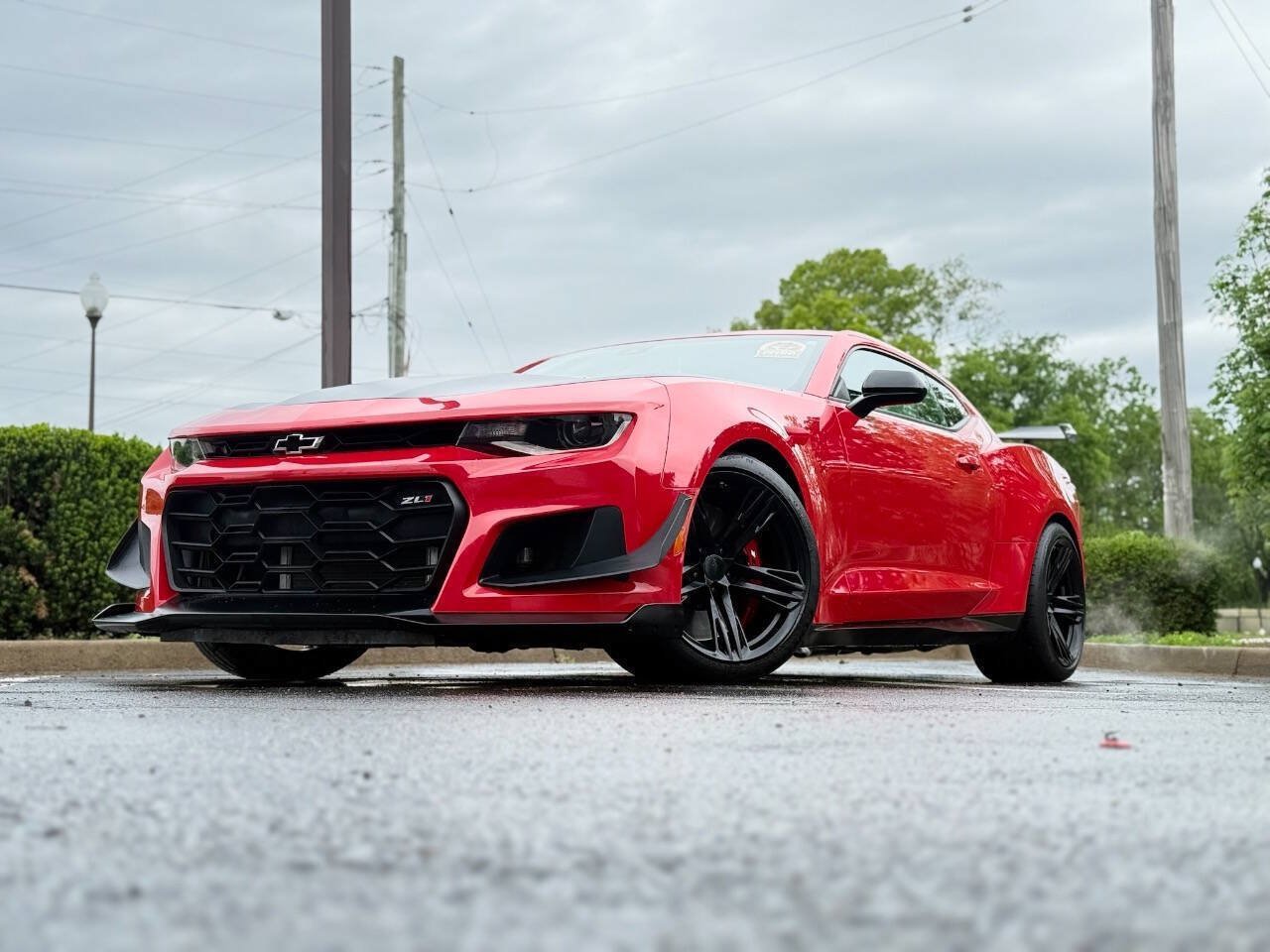 Used 2020 Chevrolet Camaro ZL1 RWD image 2