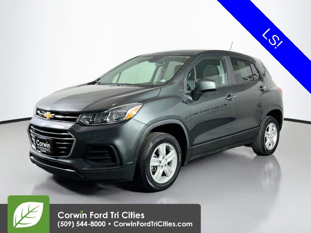 Used 2020 Chevrolet Trax LS w/ Tint and Cruise Package AWD/4WD image 4