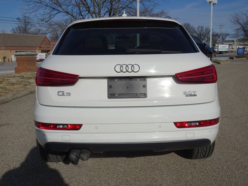 Used 2018 Audi Q3 2.0T Premium Plus AWD/4WD image 4