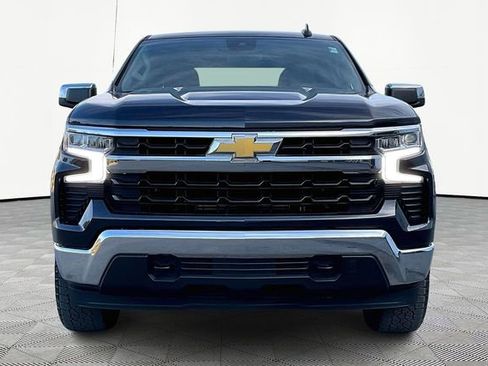Used 2024 Chevrolet Silverado 1500 LT image 2