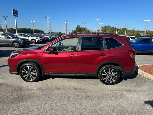 Used 2023 Subaru Forester Limited image 12