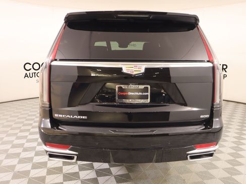Used 2023 Cadillac Escalade Premium Luxury image 25