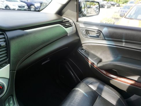 Used 2019 GMC Yukon SLT image 28