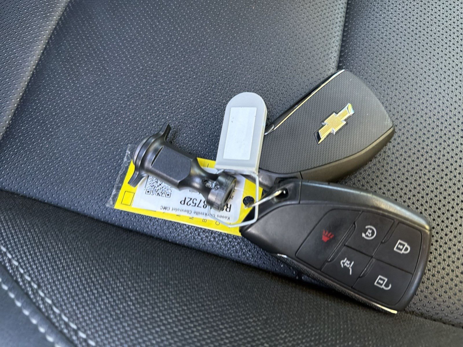 Used 2024 Chevrolet Equinox EV LT FWD image 25