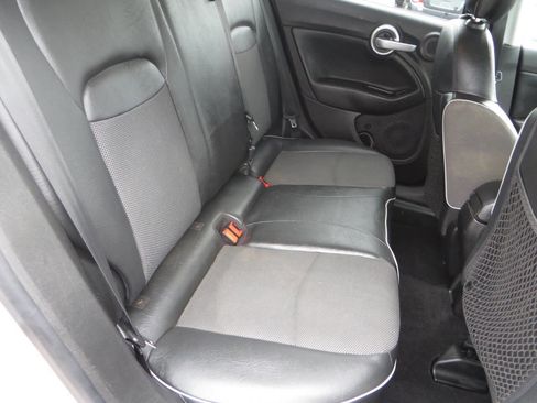 Used 2016 FIAT 500X Trekking image 32