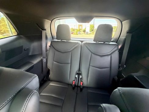 Used 2024 Cadillac XT6 Sport w/ Technology Package AWD/4WD image 19