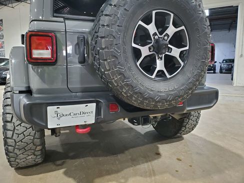 Used 2021 Jeep Wrangler Unlimited Rubicon w/ Cold Weather Group AWD/4WD image 46