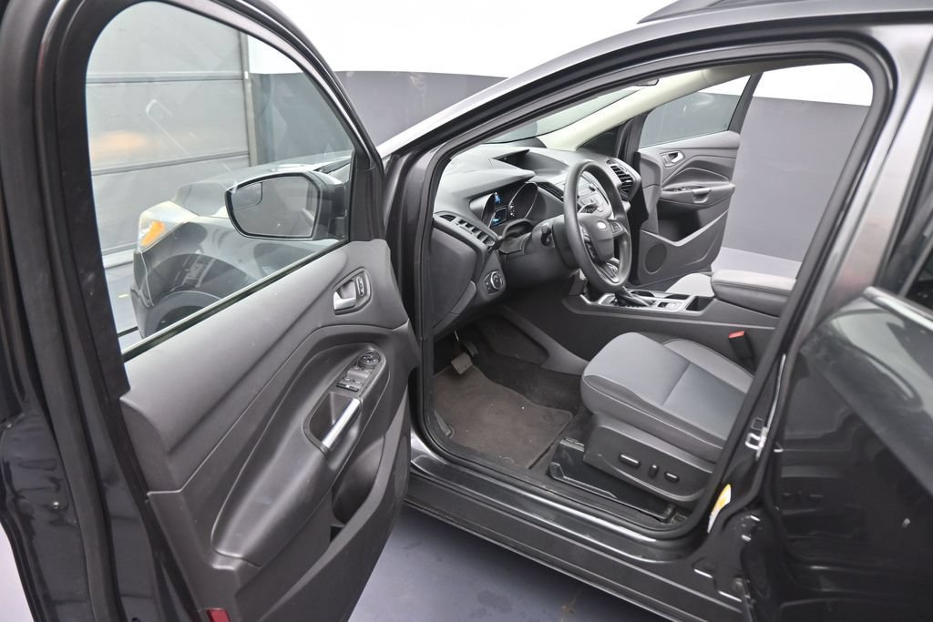 Used 2018 Ford Escape SE AWD/4WD image 40