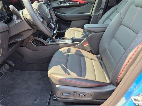 Used 2025 Chevrolet TrailBlazer RS w/ Driver Confidence Package FWD image 14