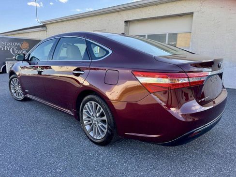 Used 2013 Toyota Avalon XLE Touring FWD image 5