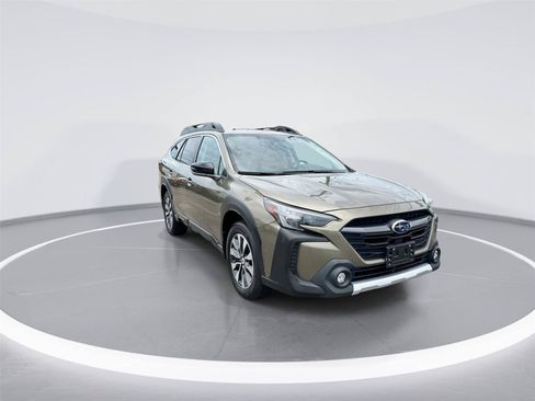 Used 2023 Subaru Outback Limited AWD/4WD image 2
