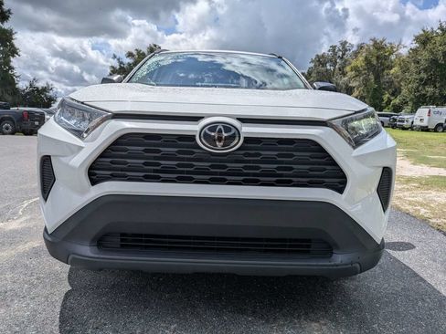 Used 2021 Toyota RAV4 LE FWD image 8