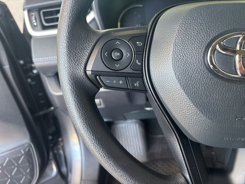 Used 2025 Toyota RAV4 LE AWD/4WD image 13