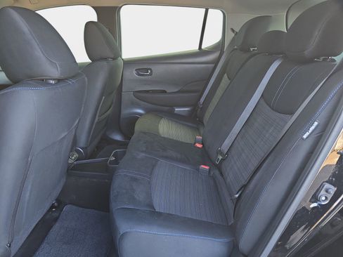 Used 2023 Nissan Leaf SV Plus image 16