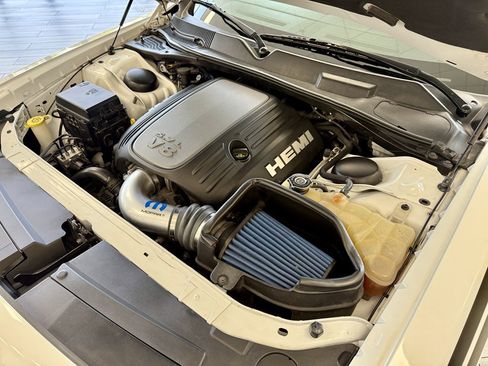 Used 2011 Dodge Challenger R/T image 17