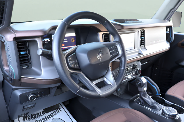 Used 2022 Ford Bronco Outer Banks AWD/4WD image 12