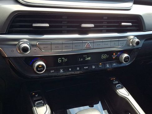 Used 2022 Kia Telluride S FWD image 17