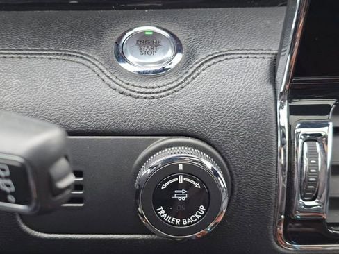 Used 2021 Lincoln Navigator L Reserve image 32