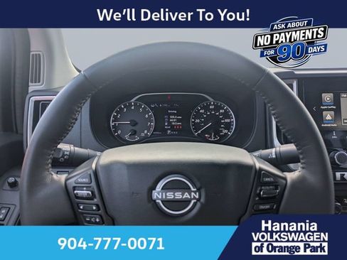 Used 2025 Nissan Frontier SV w/ SV Convenience Package RWD image 27