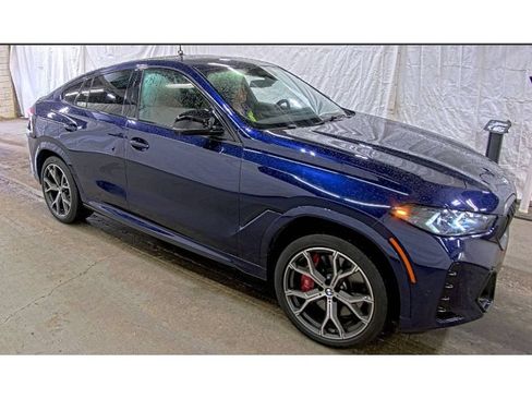 Used 2024 BMW X6 M60i w/ Dynamic Handling Package AWD/4WD image 3