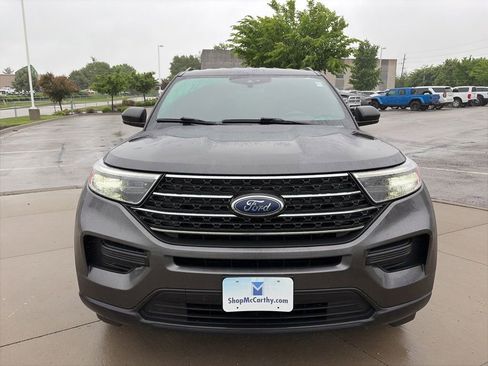 Used 2020 Ford Explorer XLT w/ Comfort Package AWD/4WD image 3