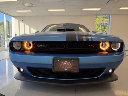 Used 2019 Dodge Challenger R/T Scat Pack w/ Shaker Package image 63