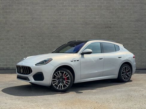 Used 2024 Maserati Grecale GT image 10