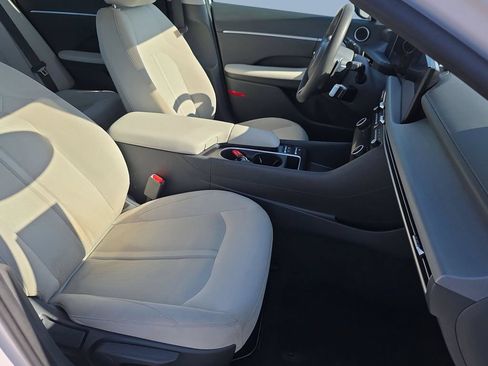 Certified 2025 Hyundai Sonata SEL FWD image 32