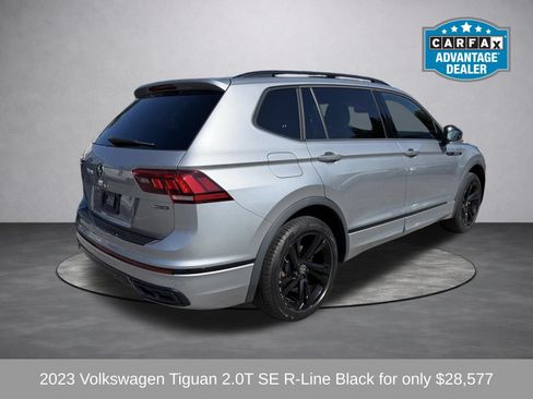 Used 2023 Volkswagen Tiguan SE R-Line AWD/4WD image 3