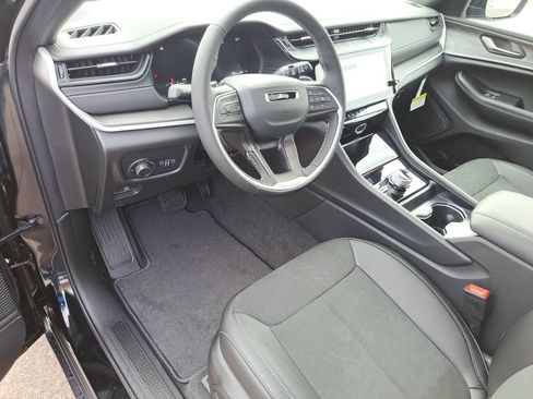 New 2026 Jeep Grand Cherokee L 4WD image 19