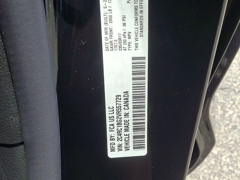New 2027 Chrysler Pacifica Select FWD image 20