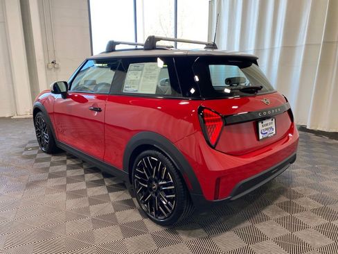 Used 2025 MINI Cooper 2-Door Hardtop FWD image 11