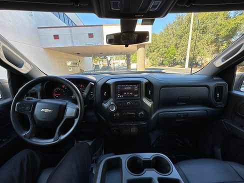 Used 2021 Chevrolet Silverado 2500 W/T w/ WT Convenience Package AWD/4WD image 18