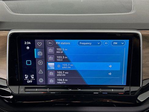 Used 2025 Volkswagen Atlas SE image 21