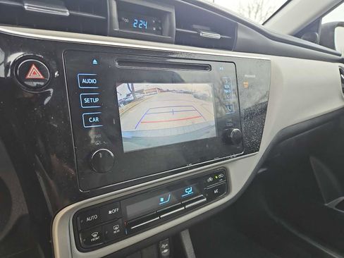 Used 2017 Toyota Corolla LE image 27