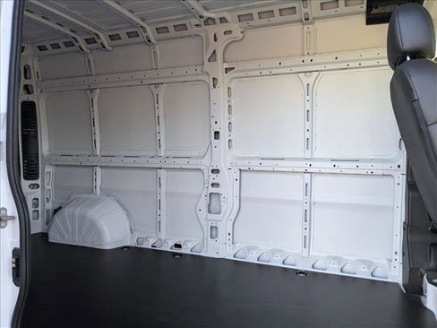 Used 2024 RAM ProMaster 2500 w/ Cold Weather Group image 20