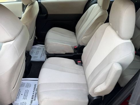 Used 2013 MAZDA MAZDA5 Sport FWD image 25