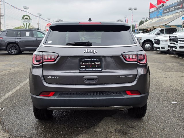 Certified 2024 Jeep Compass Limited AWD/4WD image 5