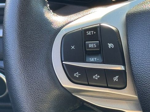 Used 2023 Ford Explorer XLT w/ Equipment Group 202A image 16