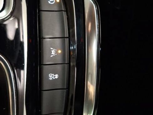 Used 2023 Buick Envision Essence FWD image 27
